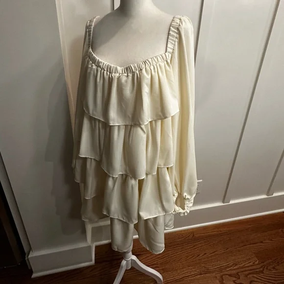 WeWoreWhat Ivory Long Sleeve Tiered Mini Dress in Crinkled Chiffon, NWT, XL - Picture 2 of 16